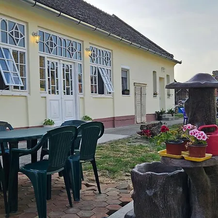 Apartment Kod Bake *